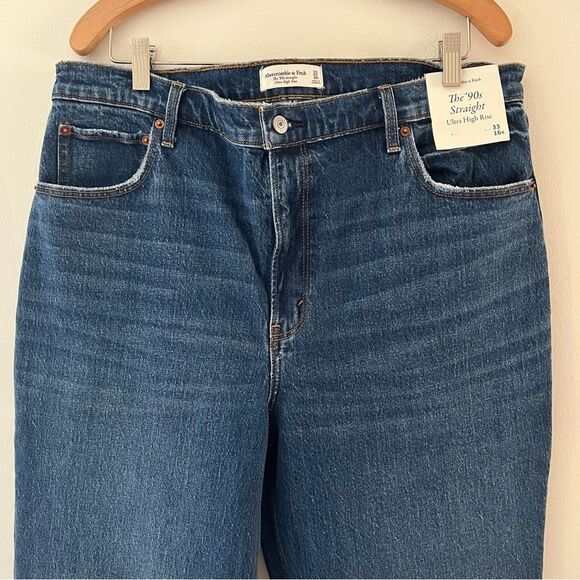 Abercrombie NWT 90s Straight Ultra High Rise Wash Size 33 Classic Denim - Picture 2 of 11
